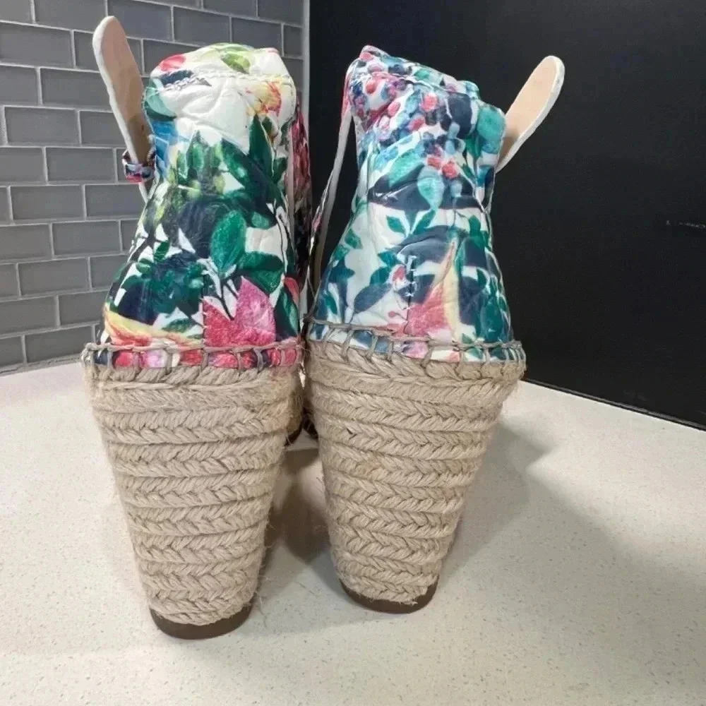 Vince Camuto Floral Wedge Heel Sandals Size 10